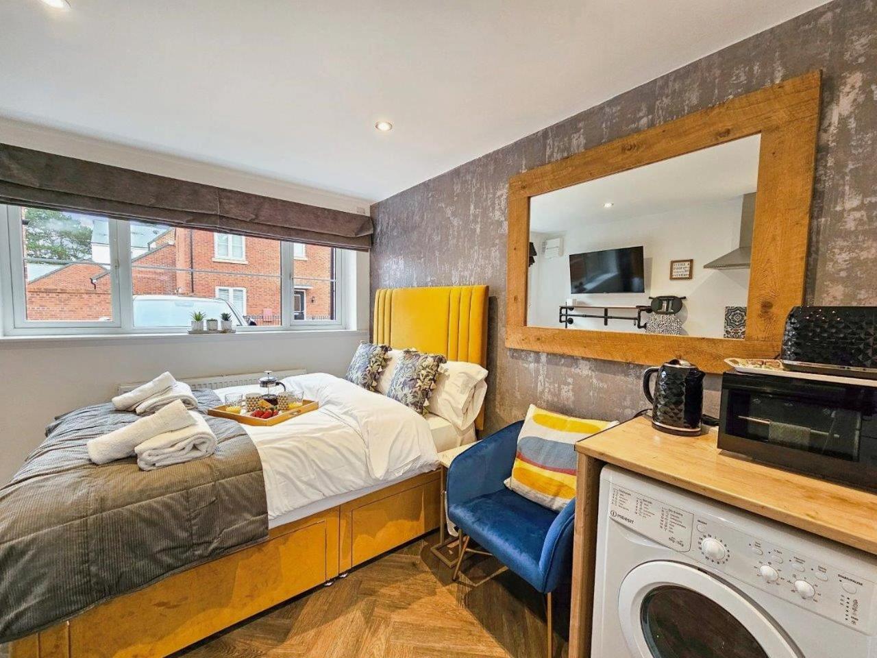 Cobblestone Studio By Fortuna Property Cheltenham Exterior foto