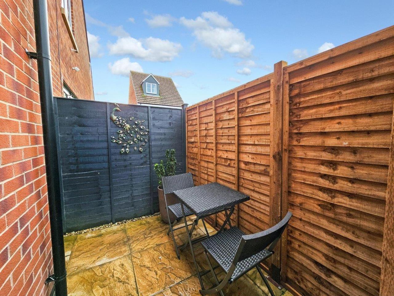 Cobblestone Studio By Fortuna Property Cheltenham Exterior foto